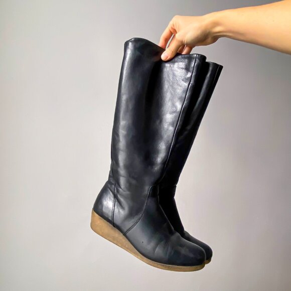 ❄️ Y2K Vintage Sleek Black Knee-High Leather Wedge Heeled Boots with Round Toes - Picture 5 of 9